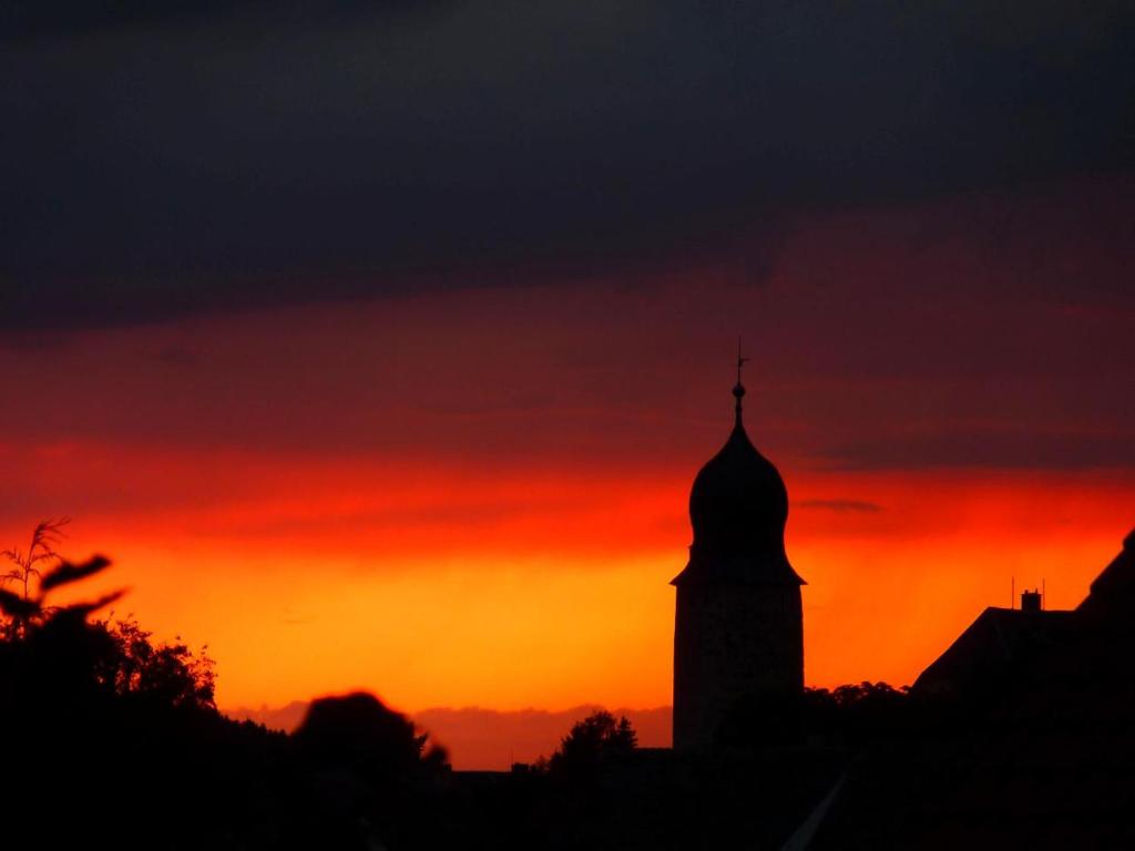 Sonnenuntergang in den Bergen